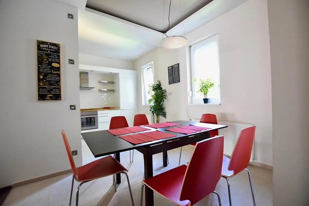 Standard Apartment By Hi5 - Close To Buda Castle Budapest 0*,